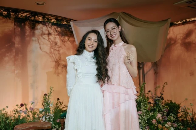 Hiền Thục khóc nấc khi nhắc tới anh trai qua đời vì tai nạn giao thông