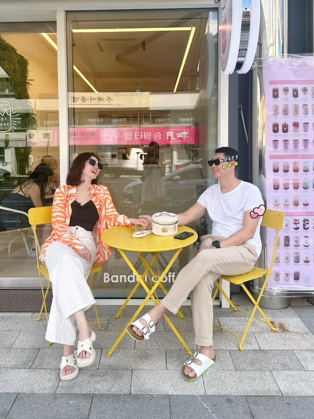 Hương Giang công khai hình ảnh bạn trai