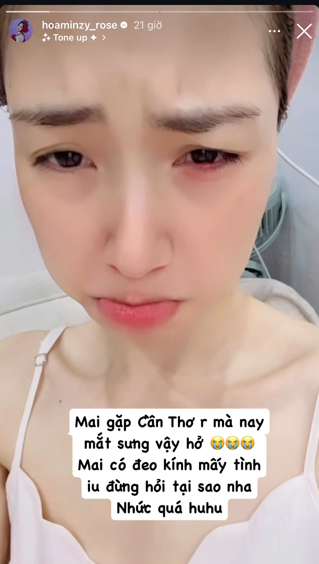 Tình trạng gây lo lắng của Hòa Minzy