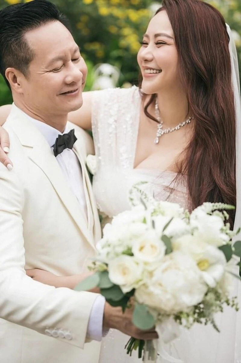 Chồng đại gia hơn 26 tuổi của nàng hậu từng gần 90 kg: Tài sản 
