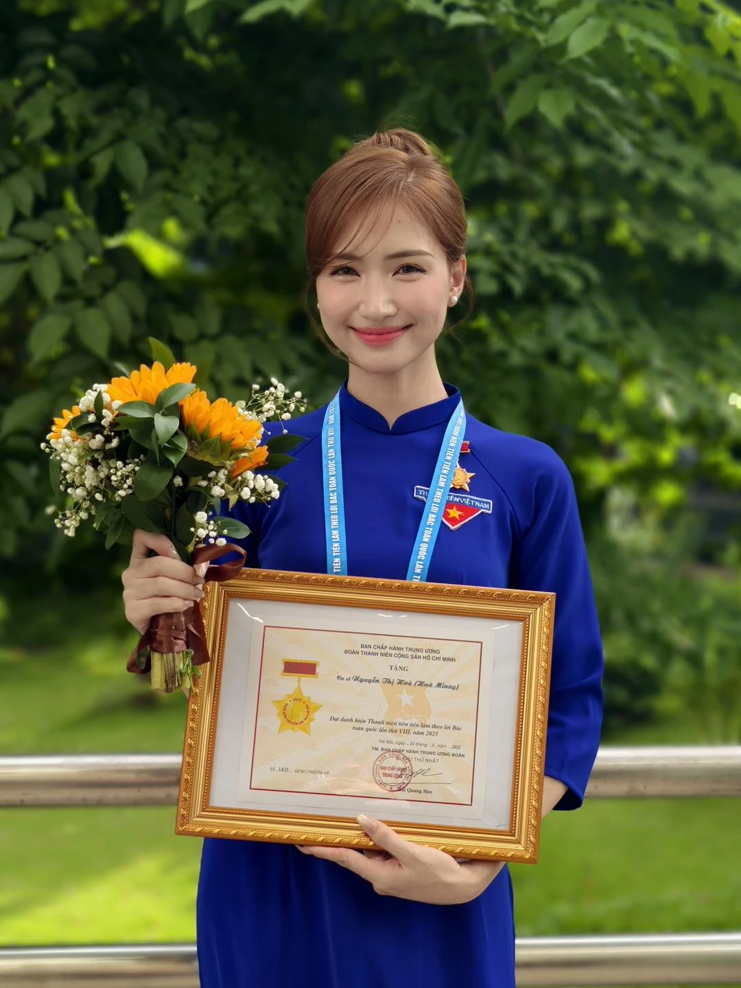 Hoà Minzy được tuyên dương, biểu diễn siêu hit 200 triệu views đầy tự hào
