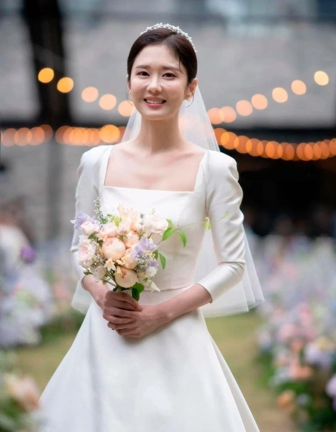 Netizen xứ Trung gọi tên 6 nữ minh tinh Hàn Quốc bị ghét nhất: Jun Ji Hyun bất ngờ đứng thứ 2, vị trí số 1 không ai tranh cãi