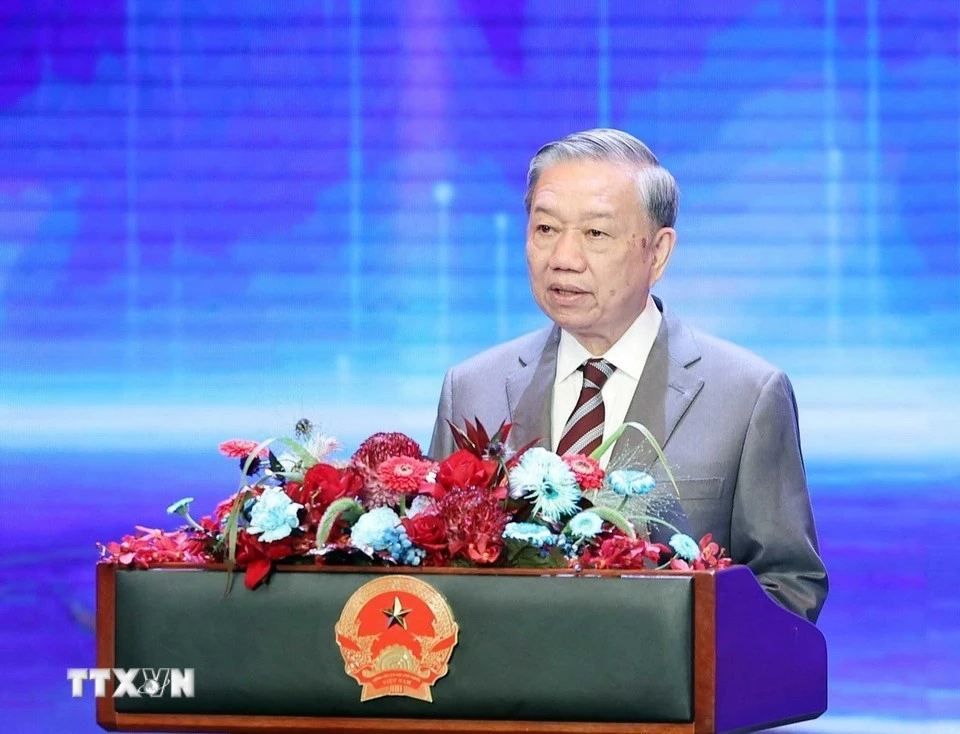 Bộ Chính trị đặt mục tiêu: Đến năm 2030, người dân được miễn viện phí ở mức cơ bản