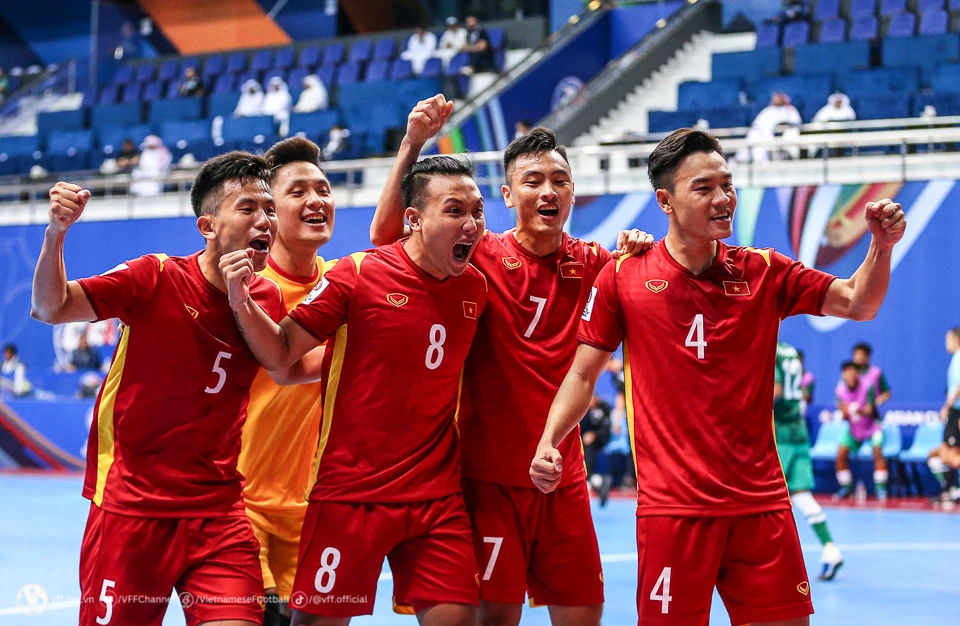 Tuyển futsal Việt Nam đạt cột mốc lịch sử, lần đầu lên hạng 26 thế giới