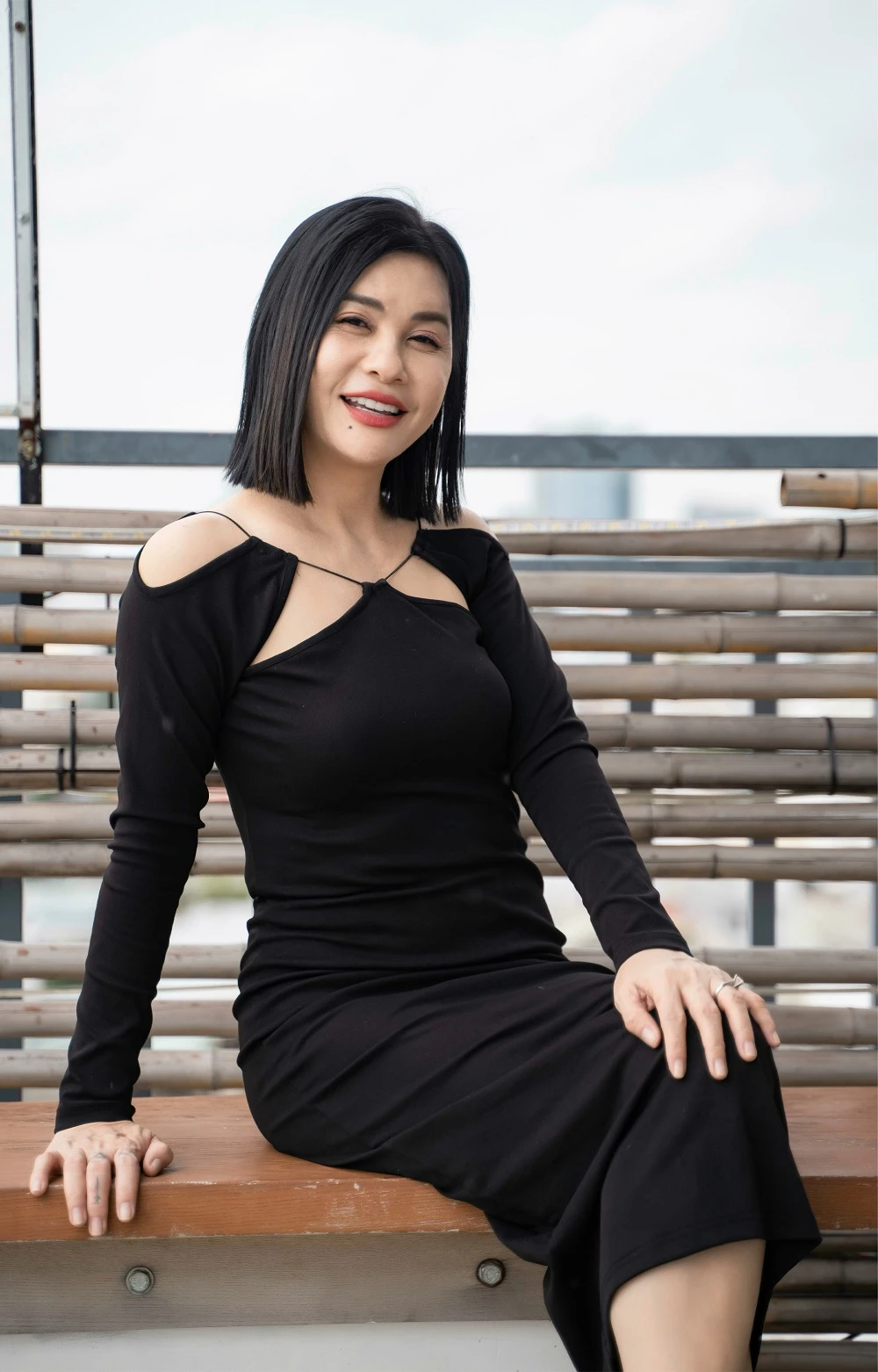 Nữ nghệ sĩ công khai bạn trai Việt kiều ở tuổi U60: 2 lần đổ vỡ tình cảm, từng yêu trai trẻ kém 18 tuổi