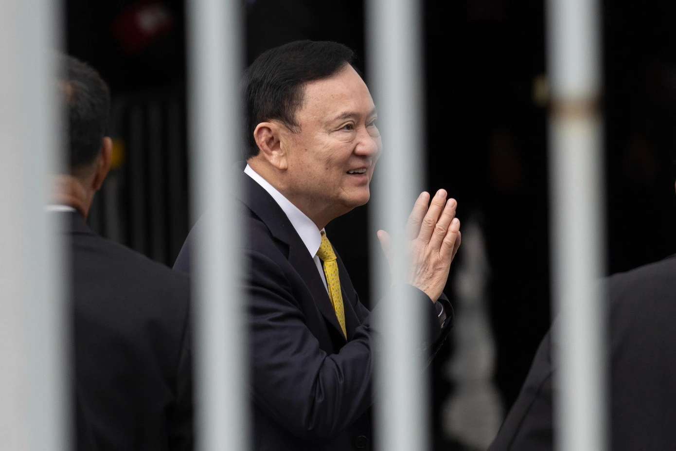 Gia đình chuyển tiền tiêu vặt, gửi thư tay vào tù cho cựu Thủ tướng Thái Lan Thaksin