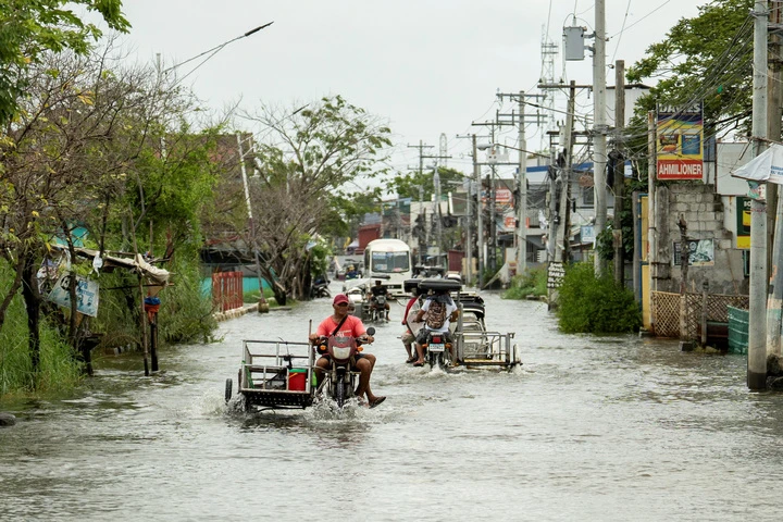 Bão Ragasa càn quét Biển Đông: 3 người chết, nhân chứng mô tả 