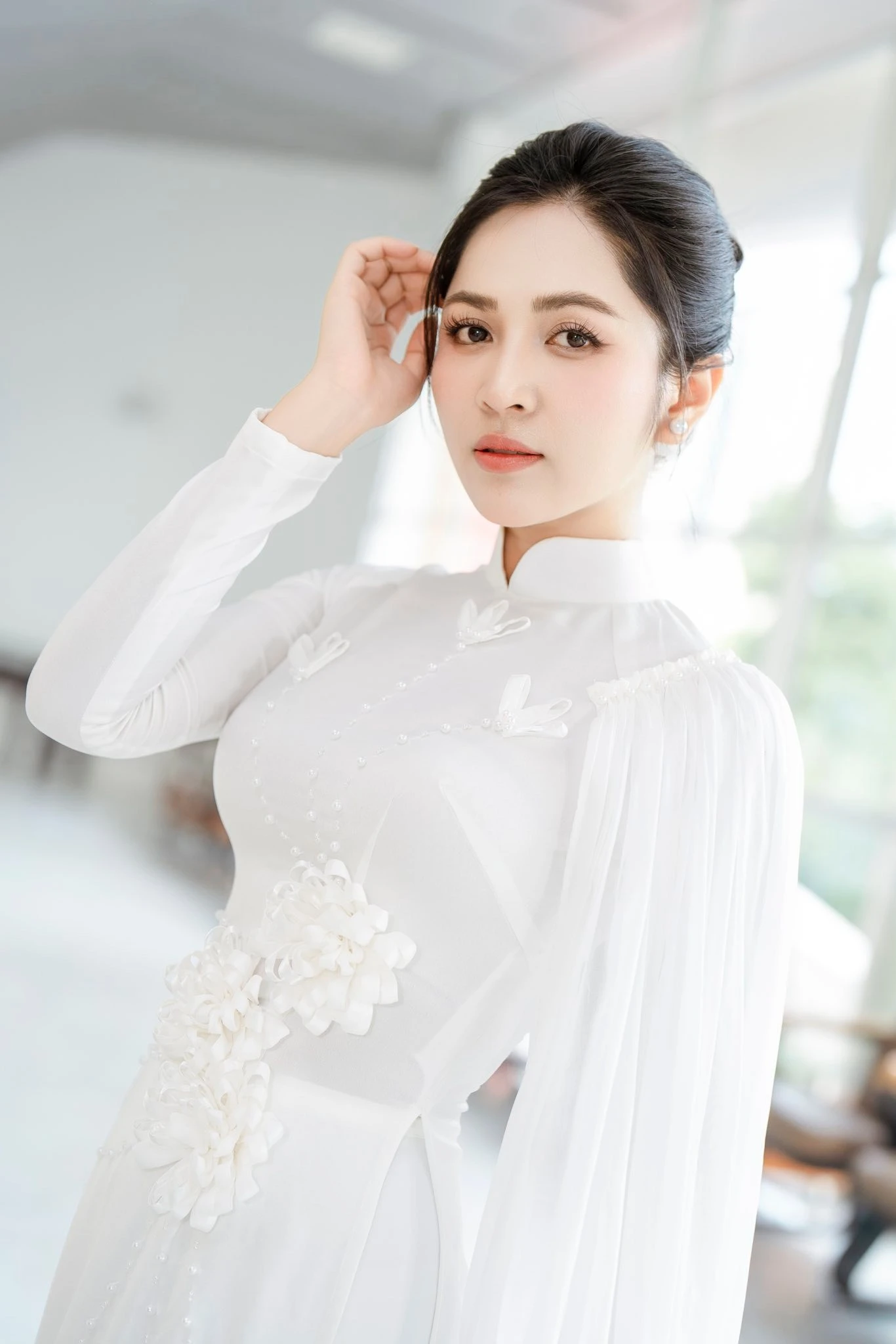 Giọng ca Nhạc viện cực đắt show hiện tại: Từ 0 cát-xê đến “đổi đời” nhờ hit quốc dân 6.5 tỷ view, cứ hát nhạc cách mạng là hot