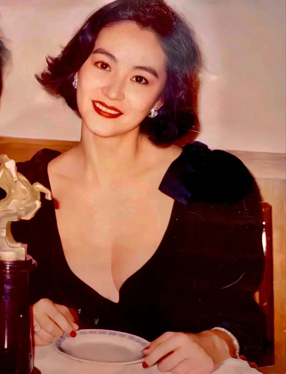 Nữ diễn viên khó chiều nhất showbiz: Nết ăn uống chẳng giống ai, đầu bếp lương 15 tỷ/năm cũng không chịu nổi!