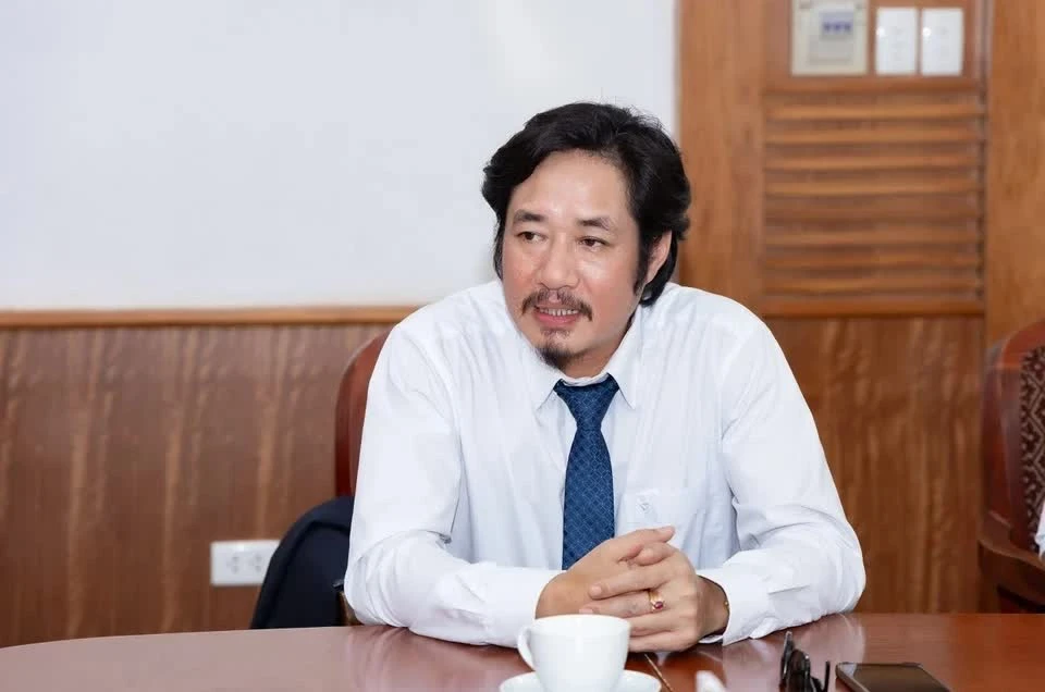 1 NSƯT nổi tiếng có học vị Tiến sĩ vừa được bổ nhiệm làm Hiệu trưởng trường ĐH: Từng tham gia Táo quân 2025, đóng loạt phim giờ vàng VTV