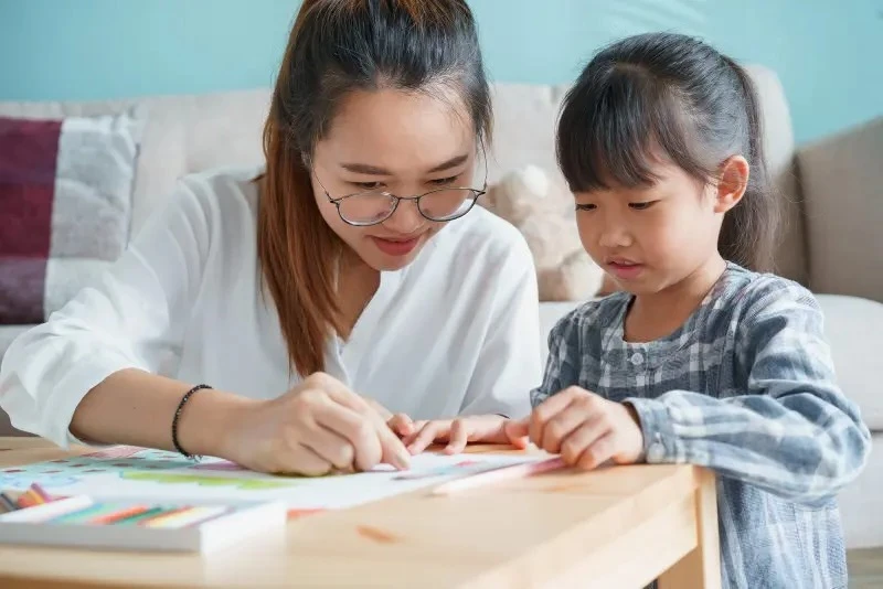 Nhà văn nổi tiếng chỉ rõ: Con cái hiếu thảo với mẹ khi lớn lên là vì người mẹ làm đúng 3 điều này!