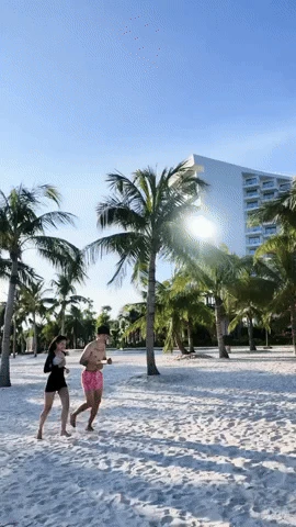 Văn Hậu - Hải My sau 2 năm cưới: Dọn về biệt thự chục tỷ, nhan sắc ngày càng thăng hạng đủ thấy hạnh phúc cỡ nào!