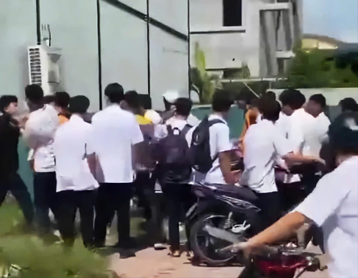 Học sinh bị đánh hội đồng do mâu thuẫn yêu đương ở Quảng Ninh, công an vào cuộc