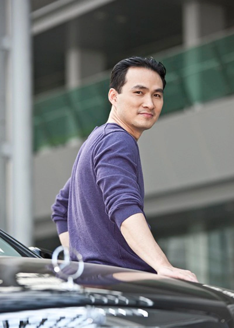 Nam nghệ sĩ tuyên bố rời showbiz về âm thầm làm đại gia, bất động sản trải từ Bắc vào Nam: U55 vẫn phong độ bên vợ đẹp kém 16 tuổi