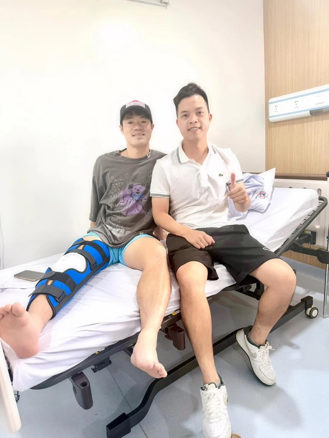 Tình cảnh của Văn Toàn sau ca phẫu thuật chấn thương