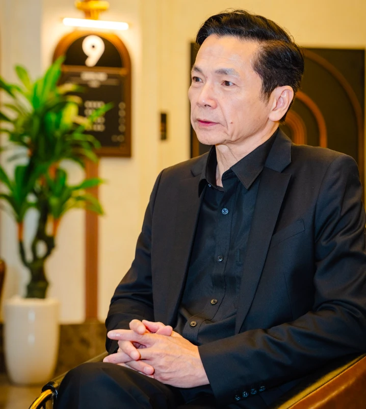 Hai con của NSND Trung Anh: Con trai làm IT, con gái nhận học bổng tiến sĩ ở Mỹ