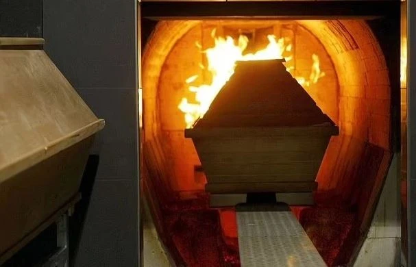 Người phụ nữ 52 tuổi được cho là đã chết, gia đình đưa đi hoả táng thì điều 