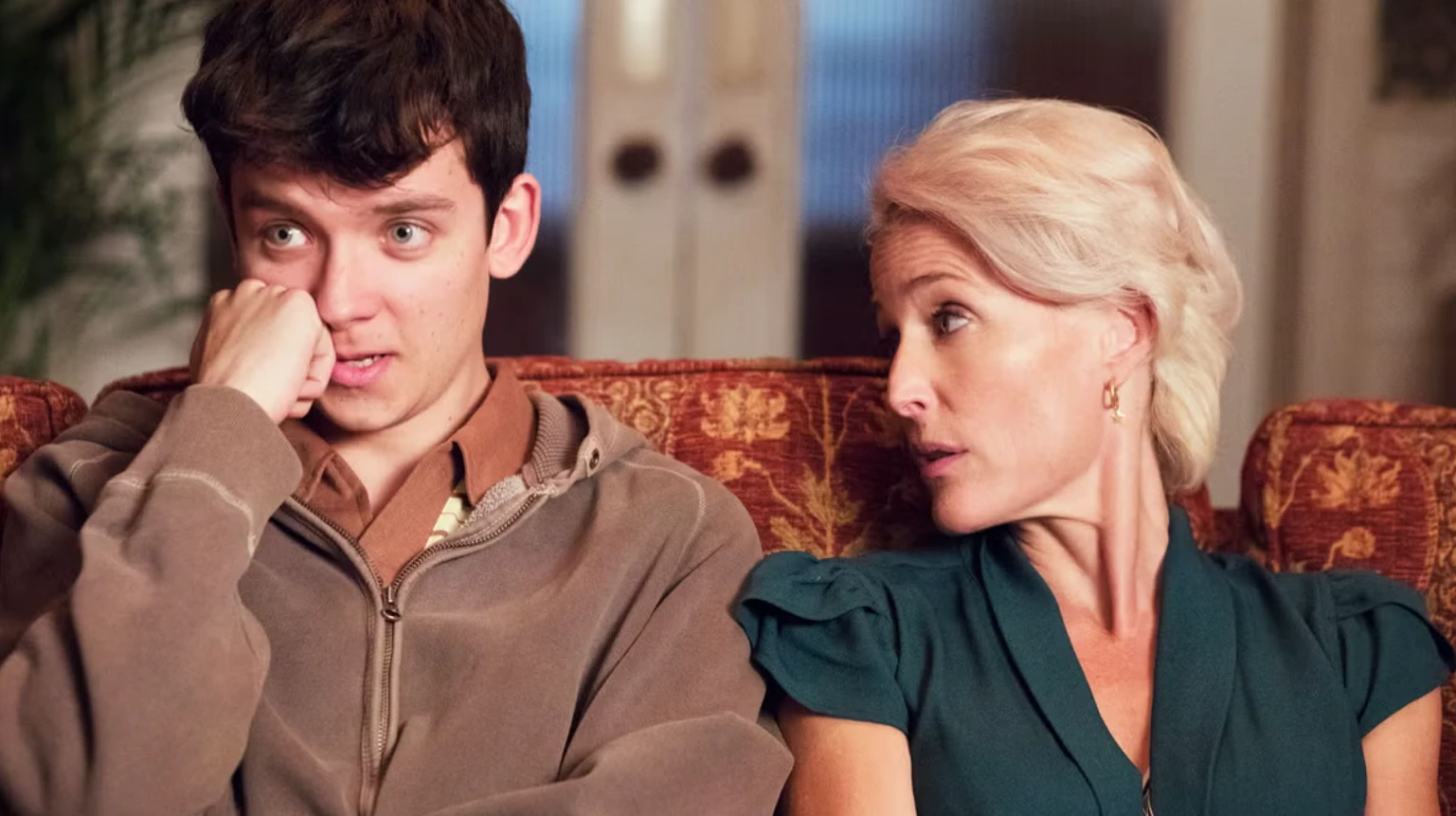 Xem phim Sex Education mà tôi giật mình: Một khi cha mẹ mù mờ không dạy con điều này, hậu quả sẽ vô cùng nguy hiểm!