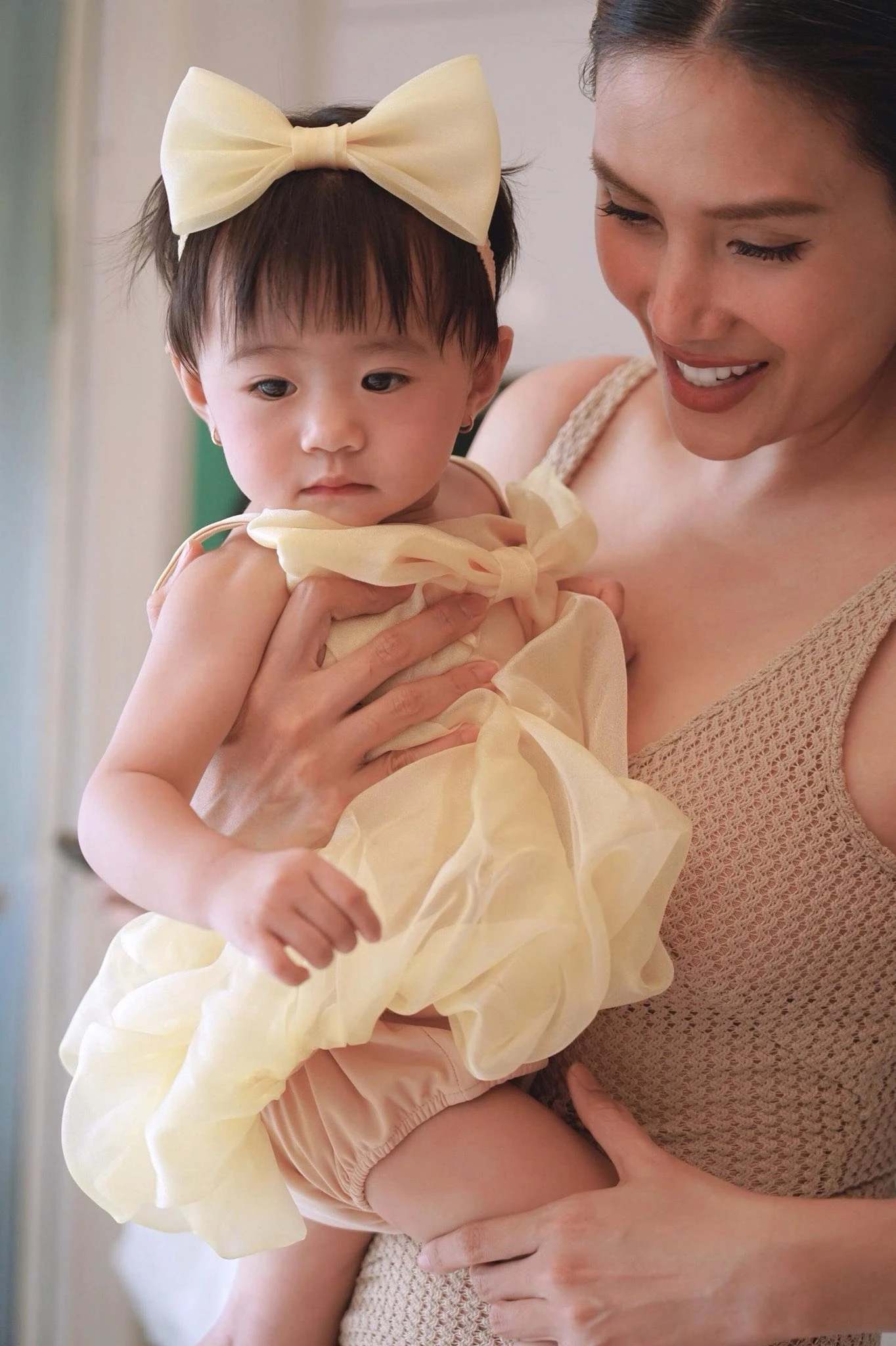 Tiệc thôi nôi cực xinh xẻo và ấm cúng nhưng không kém phần sang chảnh của em bé Nubi nhà siêu mẫu Võ Hoàng Yến