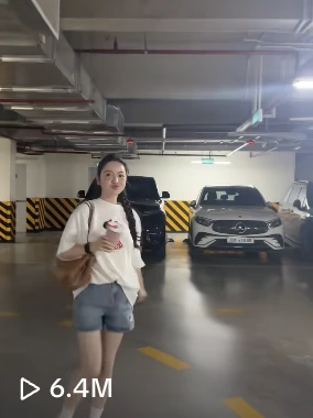 Có một kiểu WAG như Chu Thanh Huyền: Càng thị phi càng hot!
