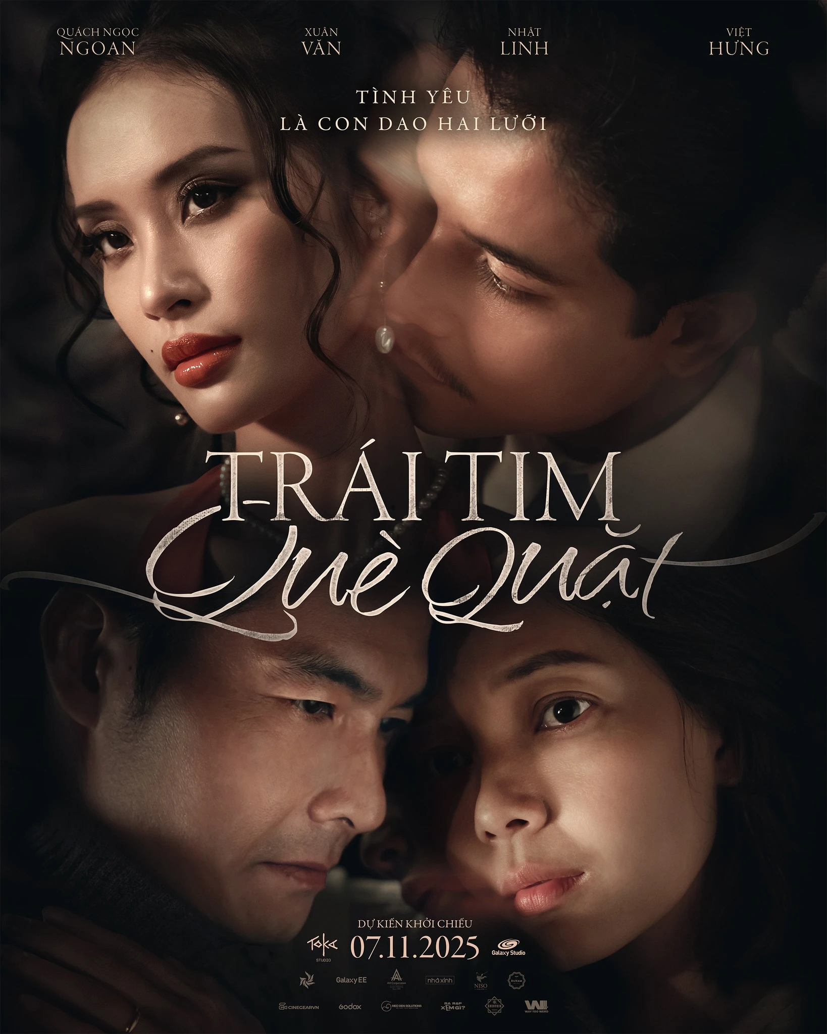 Không thể tin Vbiz lại có cặp đôi hoàn hảo thế này: Nhà trai thần thái xuất chúng, nhà gái đẹp tuyệt trần