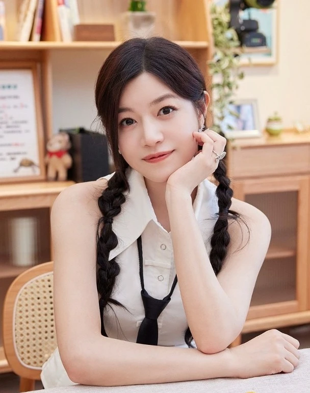 Con gái Lâm Tâm Như - Hoắc Kiến Hoa xinh cỡ nào mà 