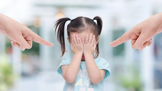 Cha mẹ càng không làm 4 hành động này trong mâm cơm, con cái càng hiếu thảo: Nếu gia đình bạn không có thì xin chúc mừng