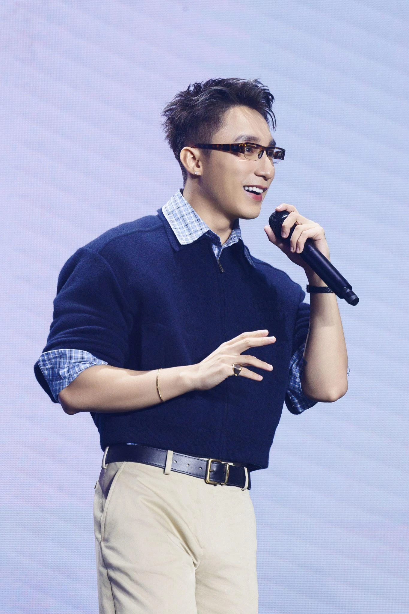 “Bạn sen” Sơn Tùng M-TP bất ngờ thu nạp “em pet số 3” về nhà cạnh tranh với 2 “hot pet” cõi mạng Chikohoho và Tomihihi