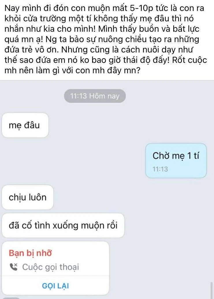Mẹ Hà Nội đón con muộn vài phút liền nhận được loạt tin nhắn, đọc xong bất lực: 