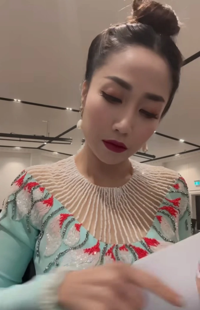 Ốc Thanh Vân ở Úc: 3 con đem gửi bạn bè, tự lái xe chạy show đến tối mịt