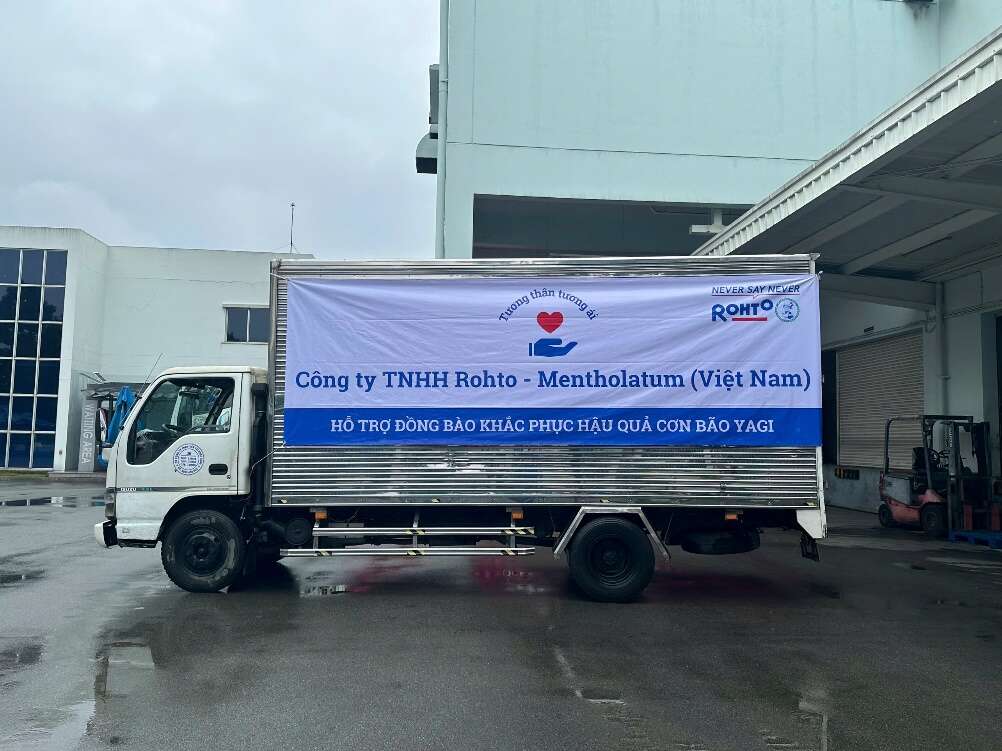 Rohto-Mentholatum Việt Nam đóng góp 25.000 sản phẩm cho đồng bào miền Bắc