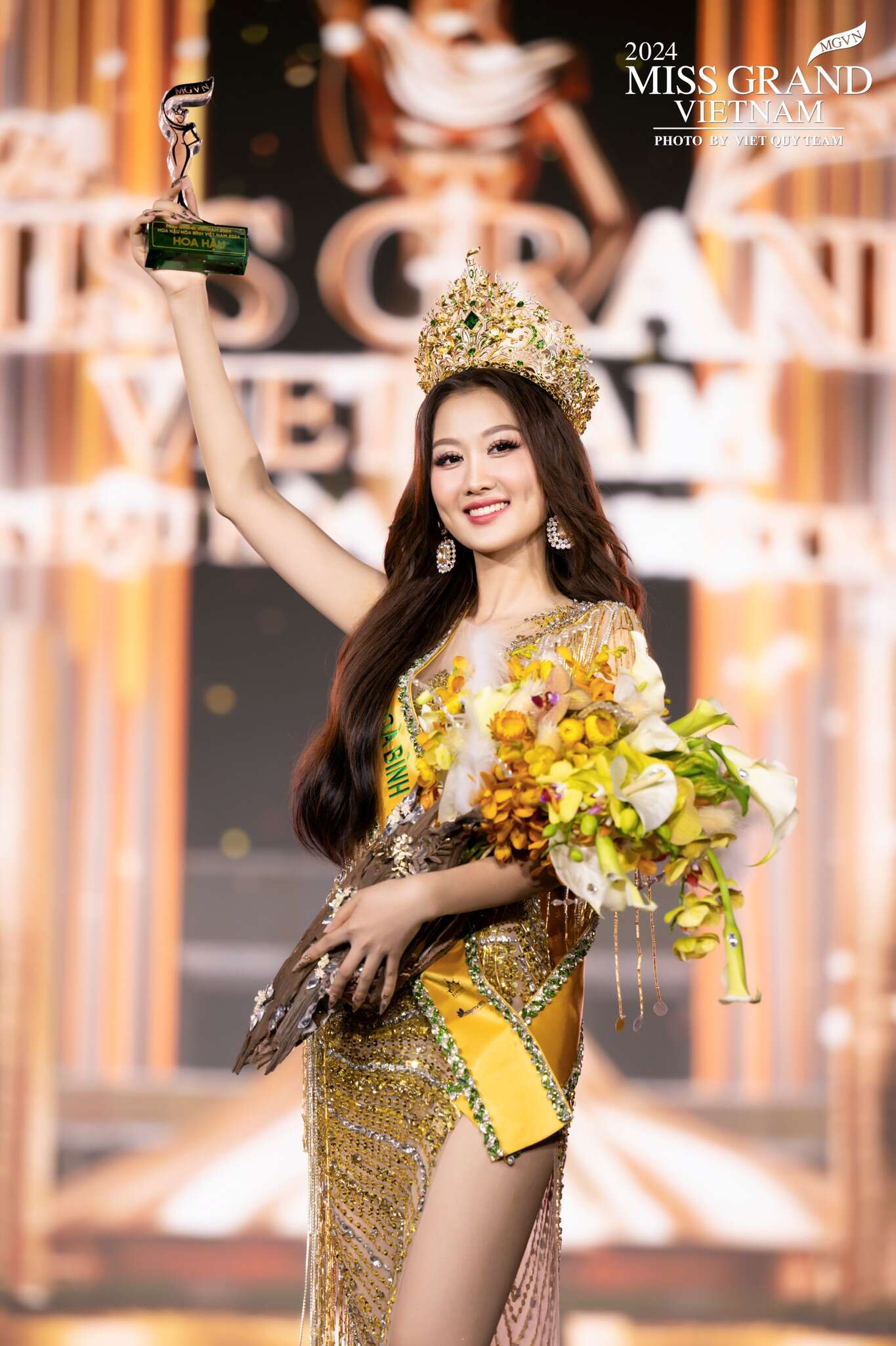 Sau 1 tháng đăng quang Miss Grand Vietnam trong chỉ trích, Hoa hậu Quế Anh hiện ra sao?