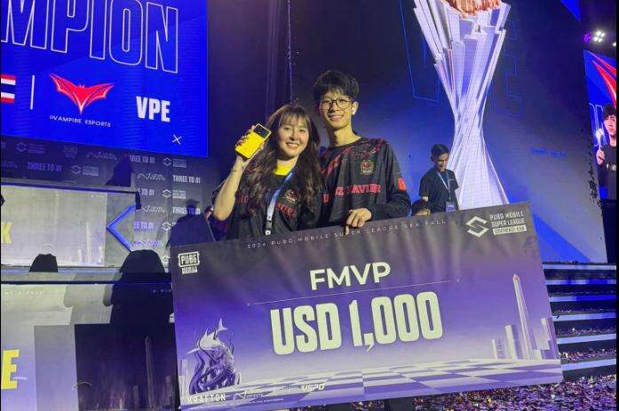 Sướng như tuyển thủ PUBG Mobile, vừa đạt thành tích cao vừa được hậu phương ủng hộ hết mình