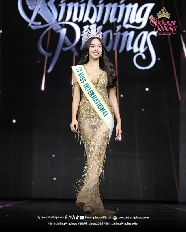 Hoa hậu Thanh Thủy đặt câu hỏi ứng xử bằng tiếng Anh ở Philippines