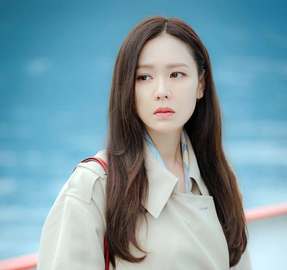10 tiểu thư tài phiệt đẹp nhất Hàn Quốc: Kim Ji Won 100 kiếp nữa vẫn chưa hết sang, số 1 là huyền thoại “mãi mận mãi keo”