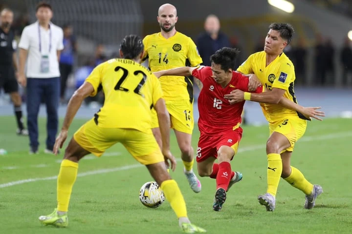 Thua Malaysia đậm nhất lịch sử, tuyển Việt Nam gần cạn hy vọng dự Asian Cup