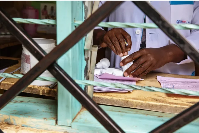 Mỗi phút, thêm một người chết vì HIV/AIDS