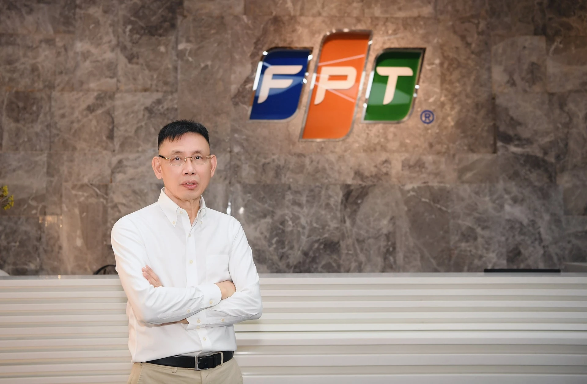 Sợ bị AI thay thế: Thiên tài AI khuyên tất cả nên đi học lập trình