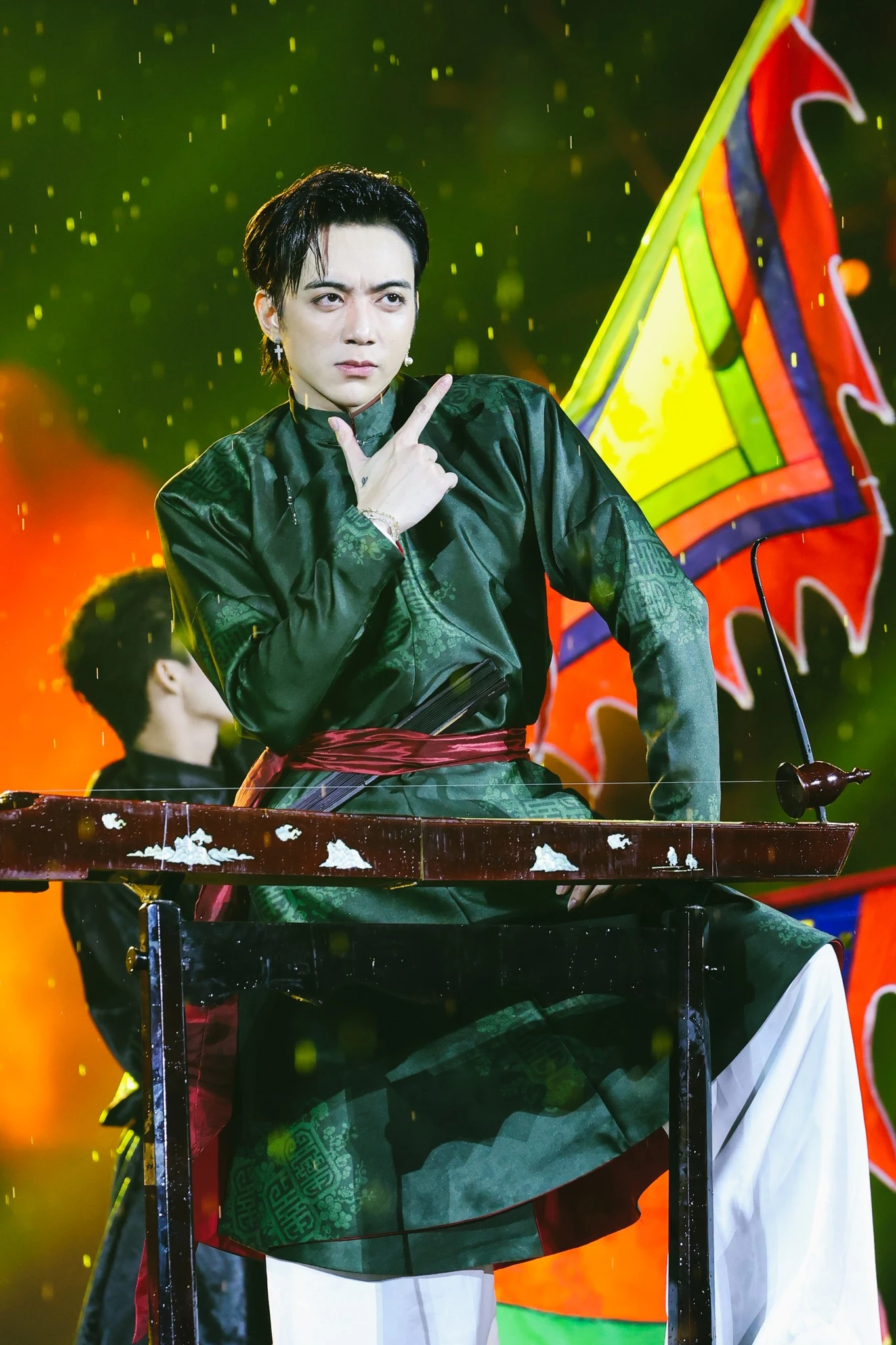 SOOBIN phát bực, yêu cầu antifan “giữ tự trọng”