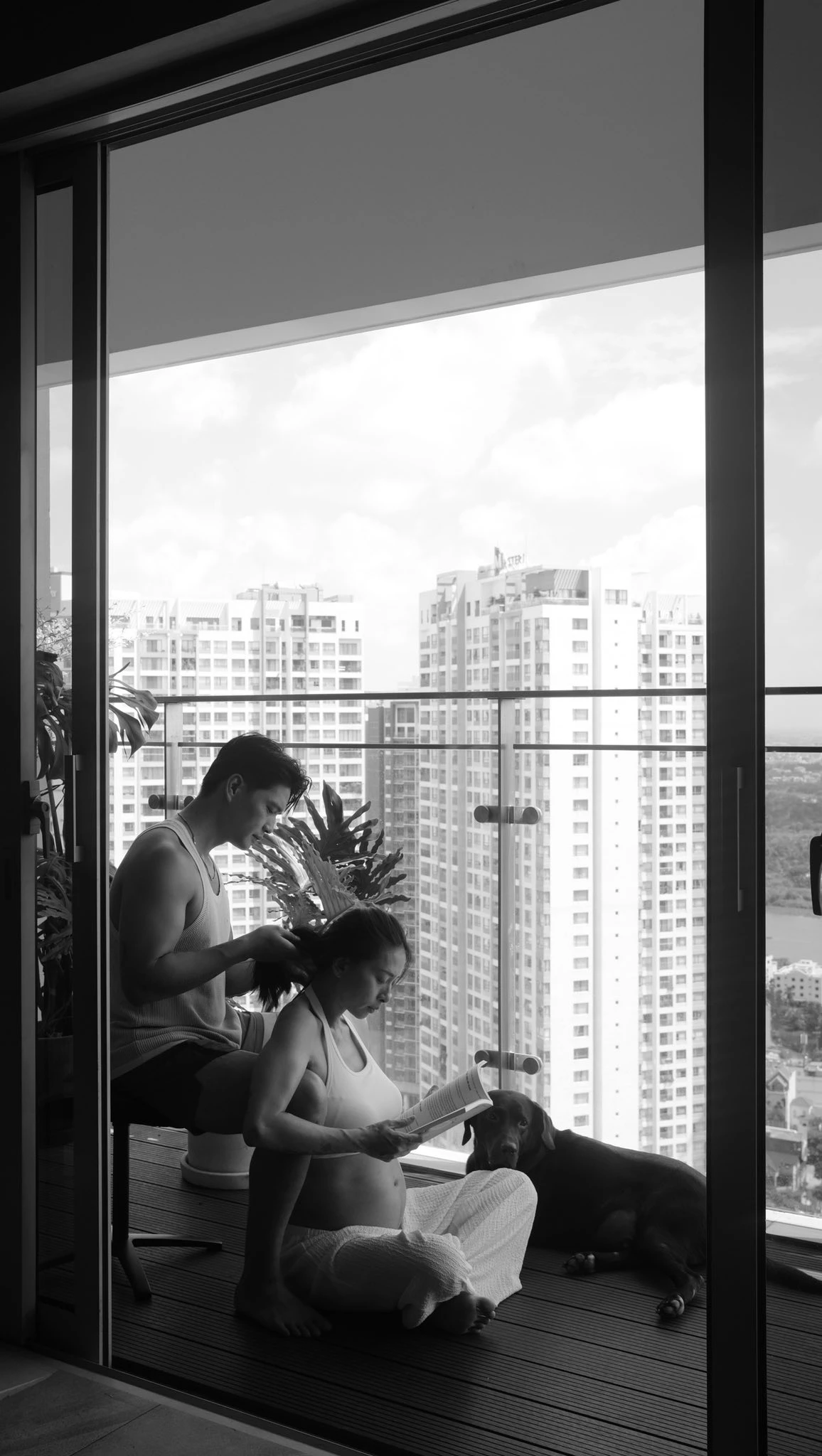Ngô Thanh Vân mang thai đầy gian nan ở tuổi 46: Da khô sần sùi, rụng tóc và đau nhức khắp người