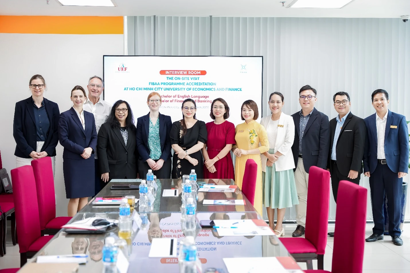 UEF đạt chuẩn kiểm định quốc tế FIBAA hai ngành Tài chính - Ngân hàng, Ngôn ngữ Anh
