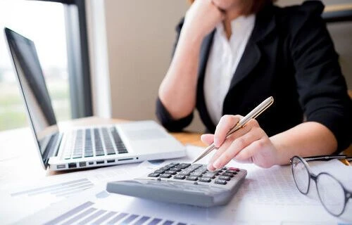 Sếp yêu cầu chuyển 14,4 tỷ đồng cho đối tác, kế toán nhập sai số tài khoản, giao dịch bị hủy nhưng bất ngờ được khen: 