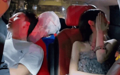 Đôi Anh trai - Em xinh bị khui hẹn hò vì 1 sự cố, đàng gái nói 3 chữ lộ luôn chuyện sống chung?