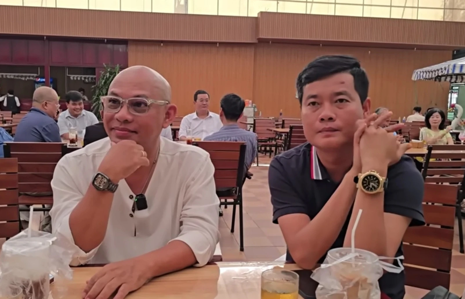Hai trùm Điền Quân tái ngộ sau phá sản: Buôn bán khó khăn, không có miếng đất nào