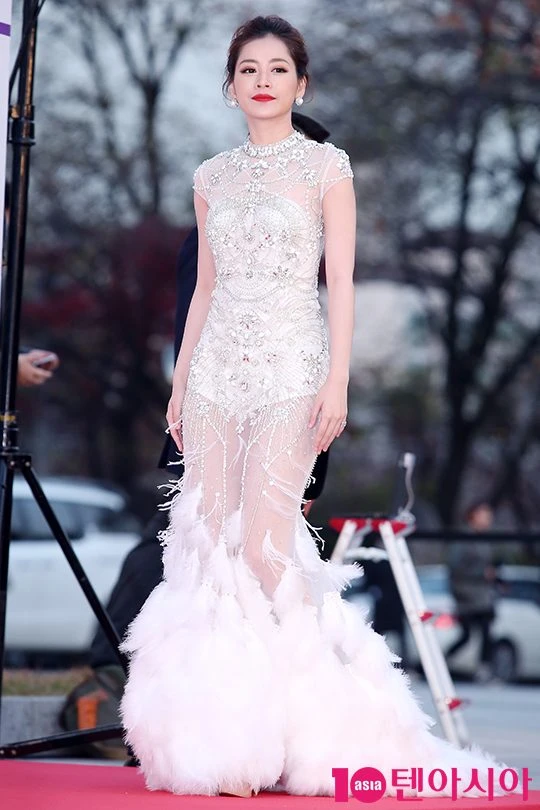 Mỹ nhân duy nhất được báo Hàn tung hô là 