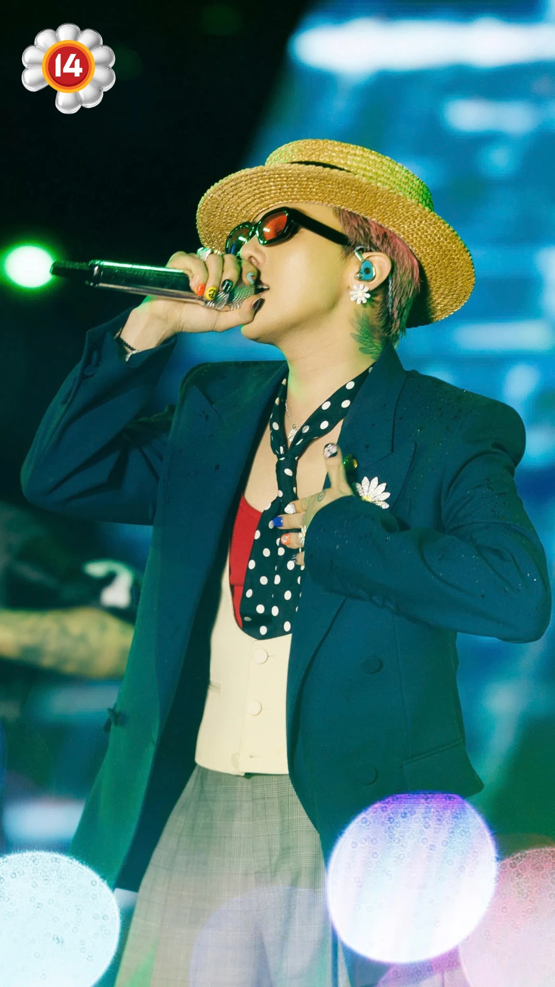 Hình ảnh em bé Việt “lọt mắt xanh” ekip anh Long, Việt Nam là ngoại lệ chưa từng có của G-Dragon!