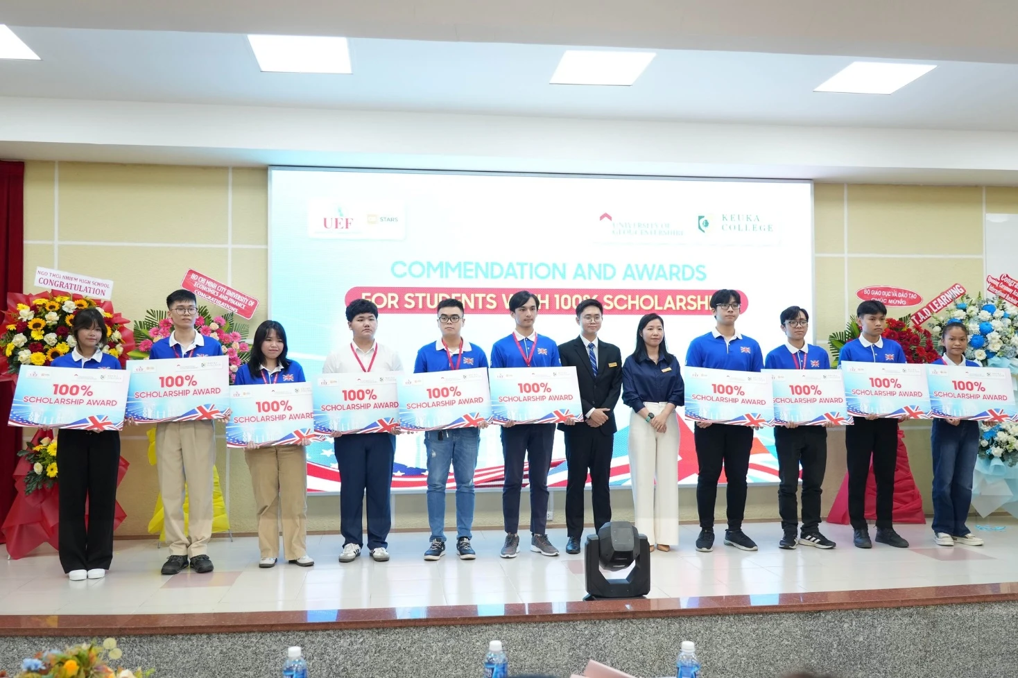 Xét học bạ nhận học bổng sớm: Giảm áp lực thi, chủ động tương lai