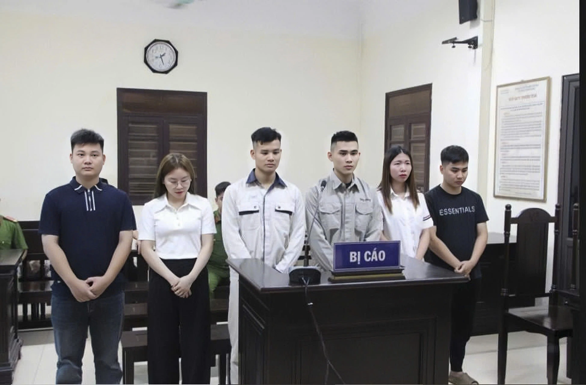 Hải Idol bị tuyên hơn 2 năm tù về tội Gây rối trật tự công cộng và Trốn thuế