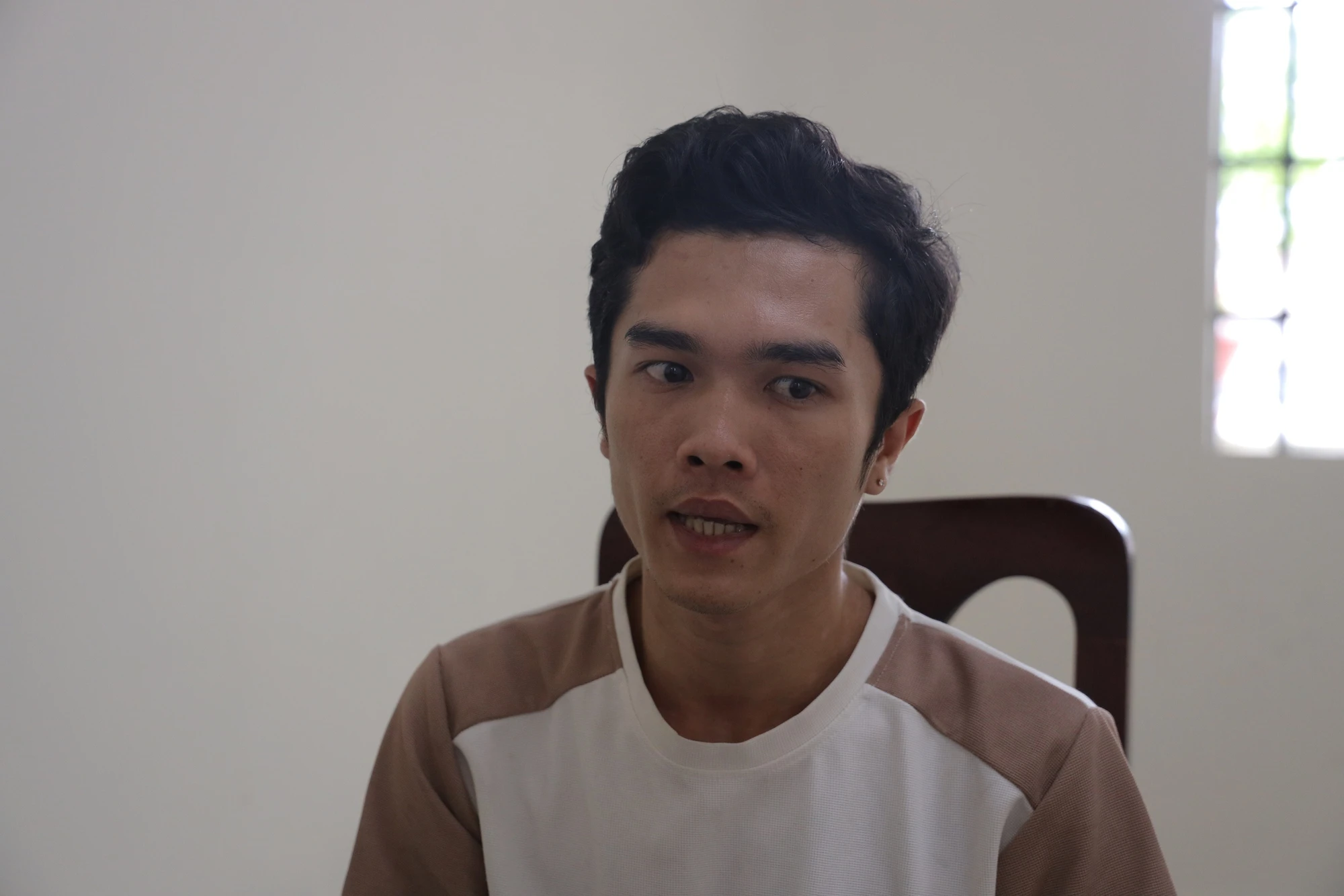 Vợ chồng hờ đang 