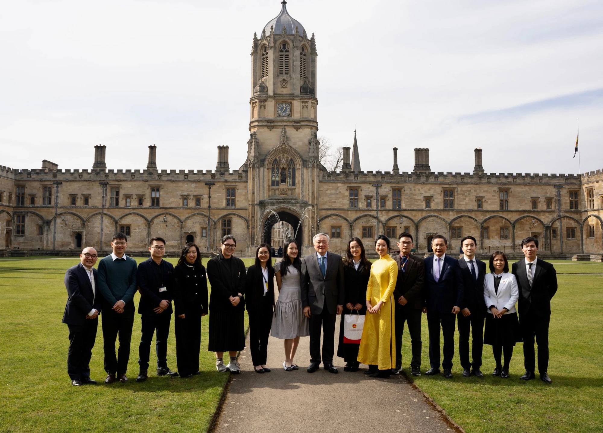 Cựu học sinh BVIS trúng tuyển Oxford (Anh), UC Berkeley (Mỹ)
